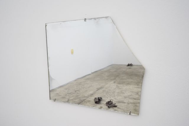 stade du miroir, 2019, glass taken from a studio window, silver from an ancient coin (Hadrian, silver denarius, struck AD 137, Rome), 31 × 38 × 0,4 cm